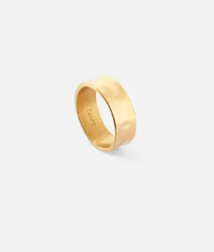 Cainte Gold Hammered Ring 8MM 2.webp